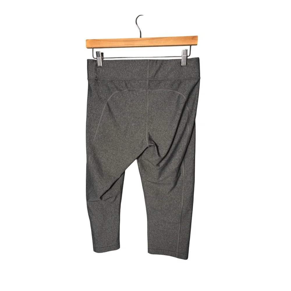 Under Armour Womens Compression Capri Leggings Large Gray HeatGear Athletic